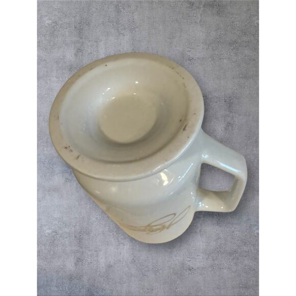 Vtg Hollywood Park Gold Cup Mug
“Swaps" 1956 Horse Racing Memorabilia - Picture 5 of 5